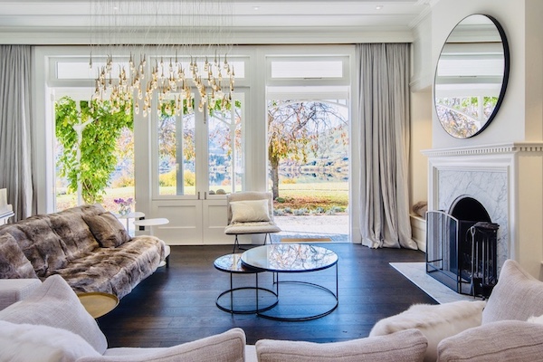 Stay isolated in a luxury villa