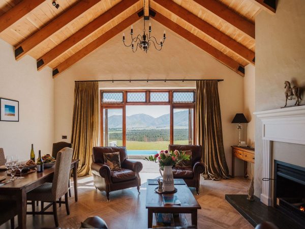 Mount Cook Lakeside Retreat