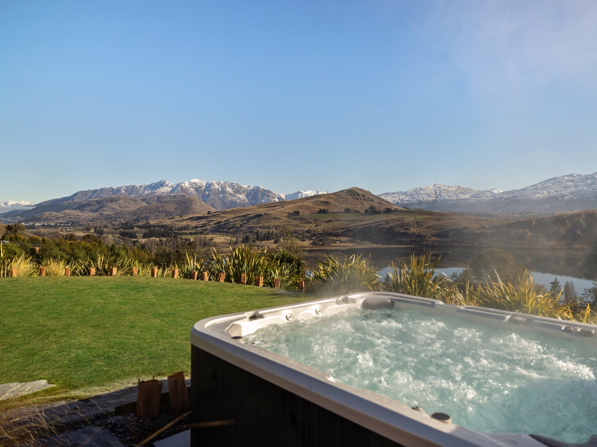 Noa by the Lake Queenstown